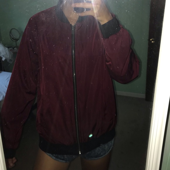 Maroon bomber jacket - Picture 3 of 4